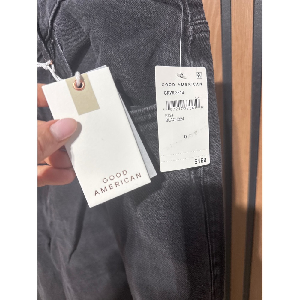 Good American NWT Good Ease Relax Jeans - Size 18 Plus - MSRP: $169 - Picture 7 of 9